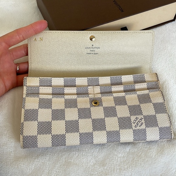 Louis Vuitton Damier Azur Wallet - Picture 7 of 13